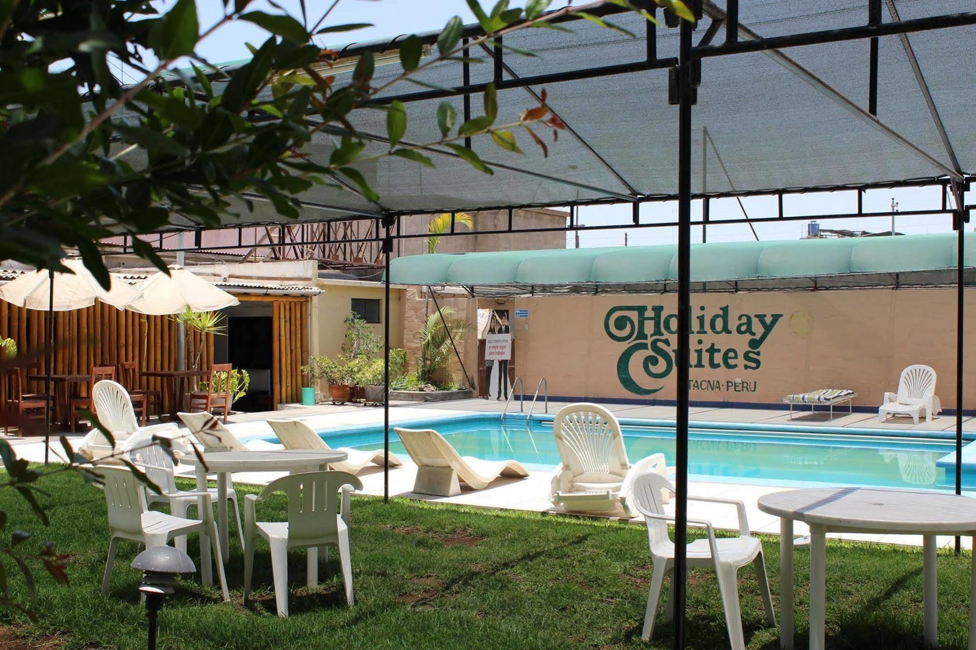 Holiday Suites Tacna Exterior photo